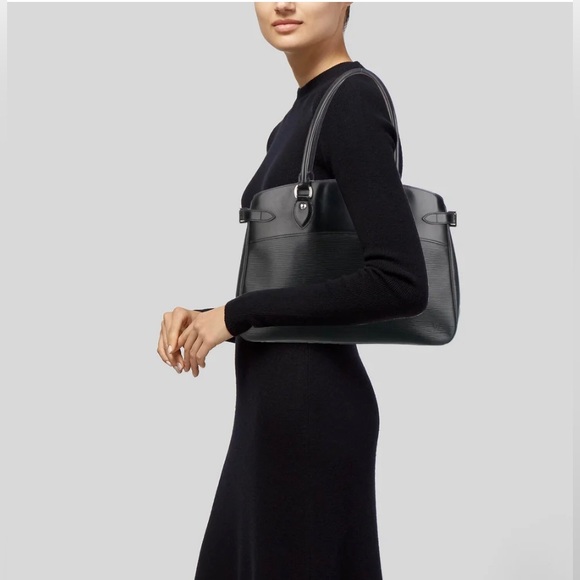 Louis Vuitton Black Epi Leather Passy Tote - Picture 2 of 9